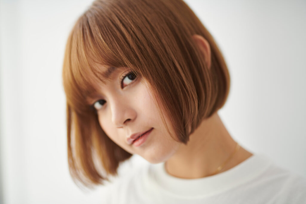 デザインカットの魔法 - 美容師が提案する2024年の最新ヘアスタイル|株式会社Arsham